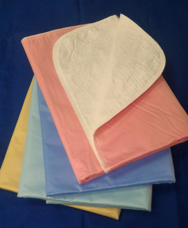 How to Use a Disposable Waterproof Underpad: 4 Steps