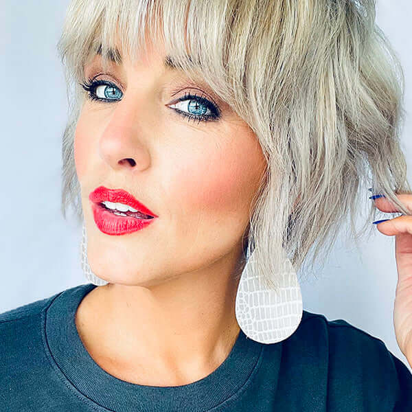 5 Ways to Style Your Big Teardrop Earrings