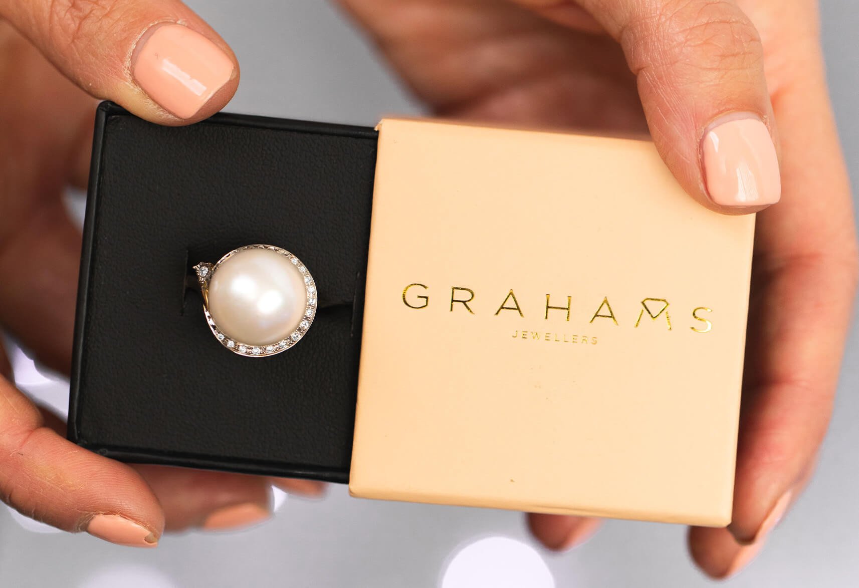 How to Tell if Pearls are Real