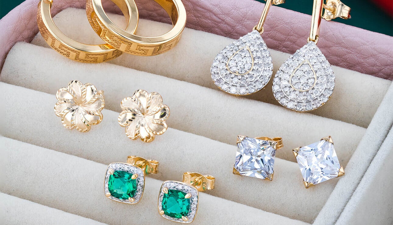The Best Earrings For Your Face Shape: Square, Round, Oval, Diamond Or  Heart