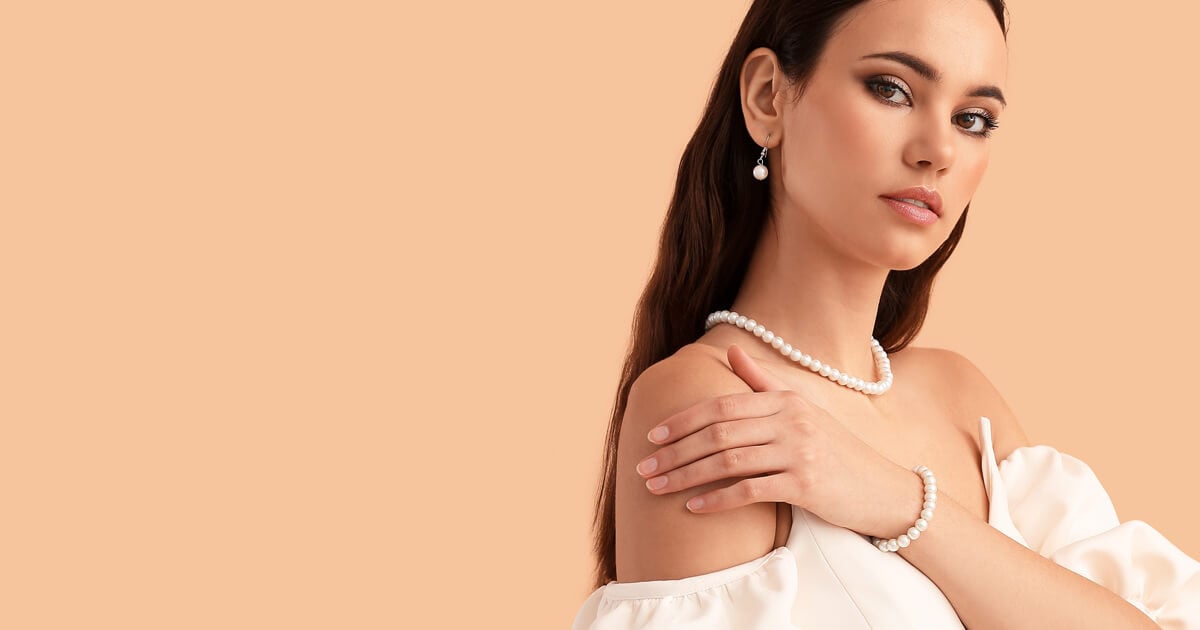 Jewellery To Wear With An Off Shoulder Dress