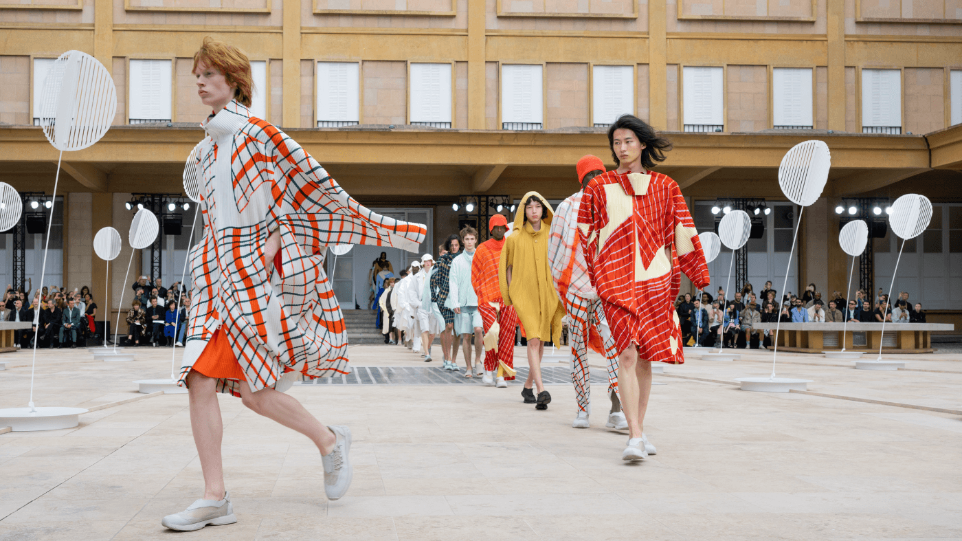 HOMME PLISSÉ ISSEY MIYAKE Spring Summer 2025 Collection - Up, Up, and Away
