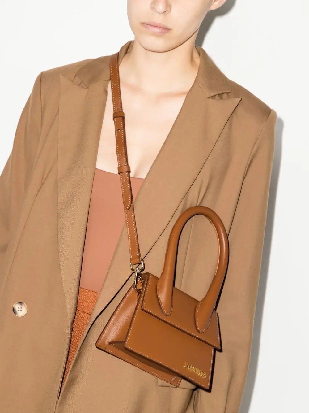 Jacquemus Le Chiquito Moyen Handbag