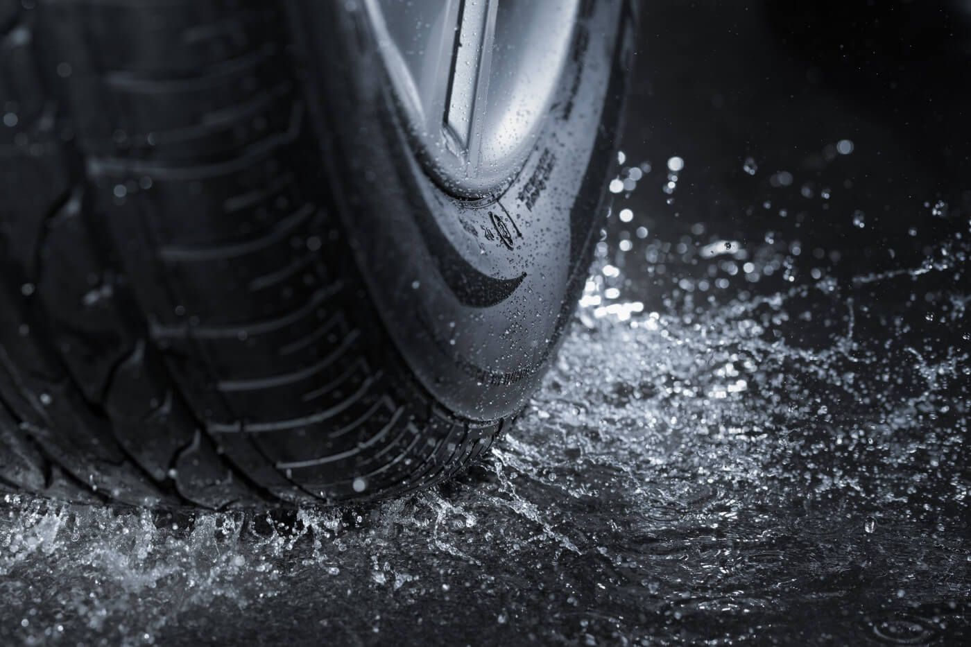Flat Tire: Repair or Replace? ‣