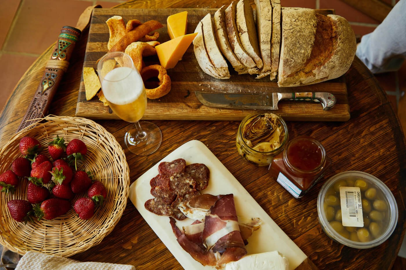 The 5 Steps To Setting Up The Perfect Charcuterie Board