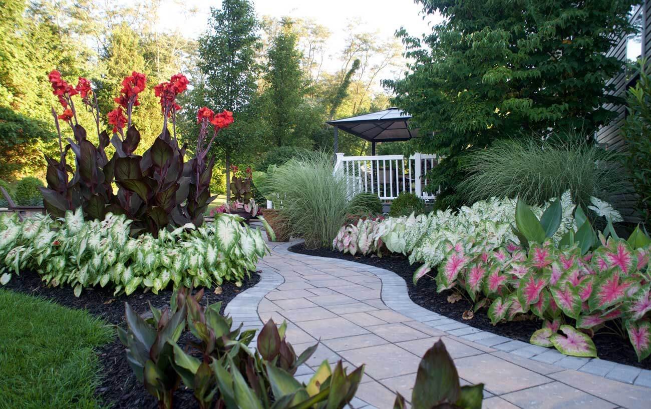 75 River Rock Landscaping Ideas You'll Love - January, 2024