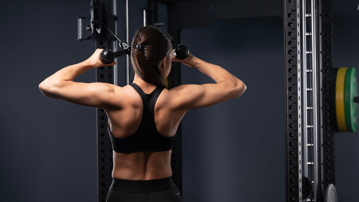 Frauen Fitnessstudio einrichten