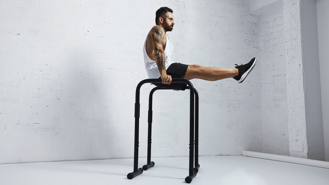 L-Sit: Die beste Übung für einen stabilen Core | ATLETICA