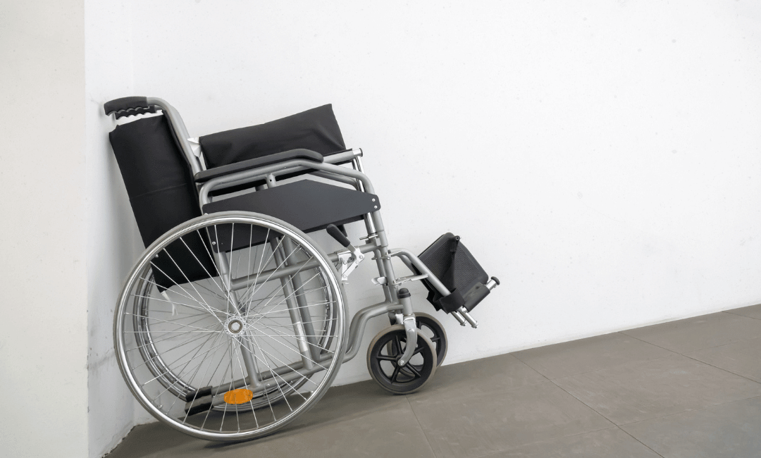 How to Fold a Wheelchair: A Step-by-Step Guide to Simplify Your Life