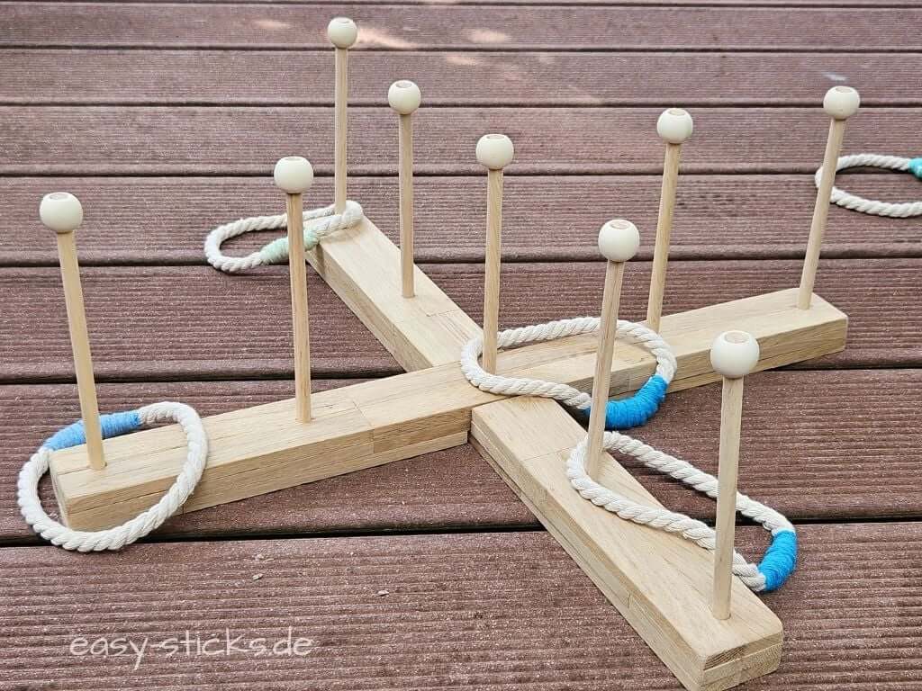 DIY Ringwurfspiel aus Holz im Einsatz