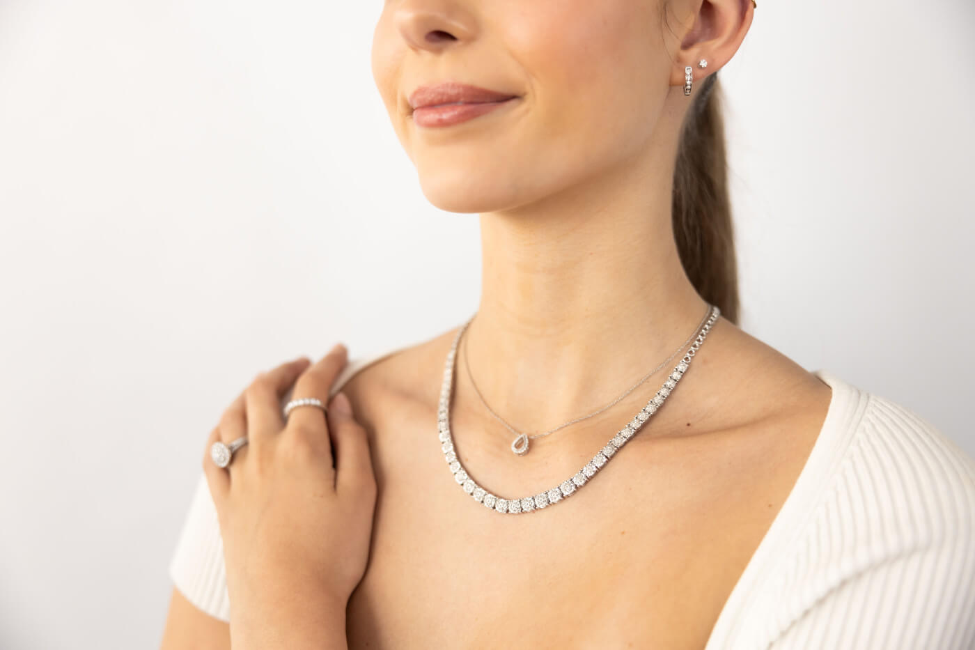 What Is A Floating Diamond Necklace?  Shiels – Shiels Jewellers