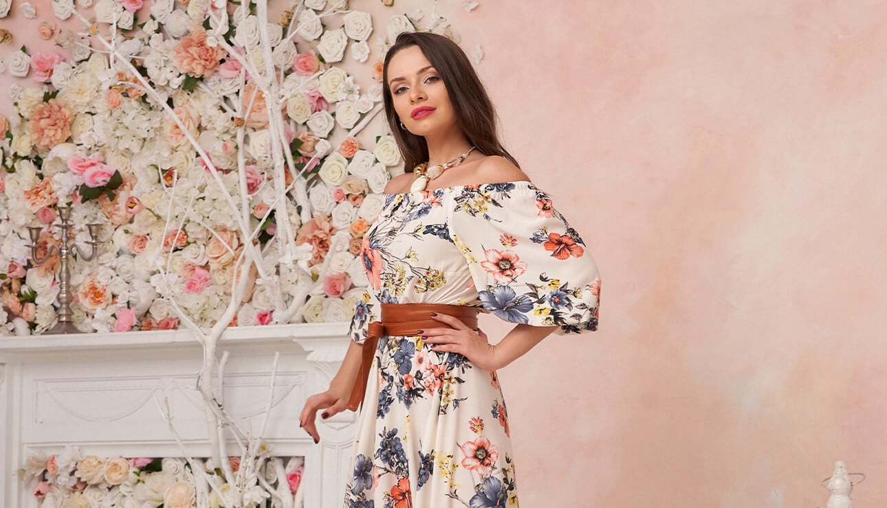 How To Accessorise A Floral Dress