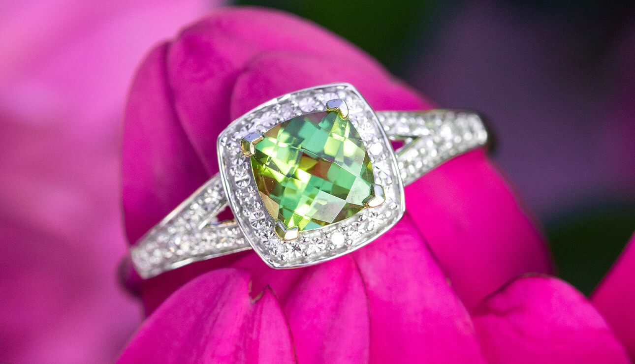 A Look At Our Best Cushion Cut Engagement Rings