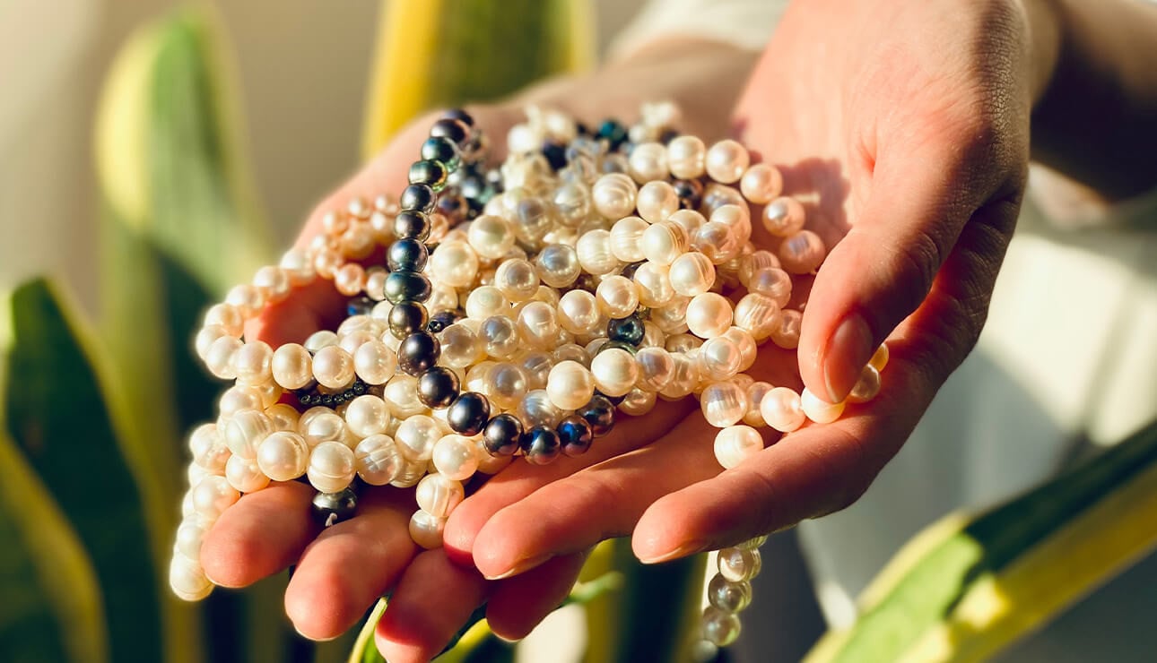 Cultured Pearls vs Natural Pearls