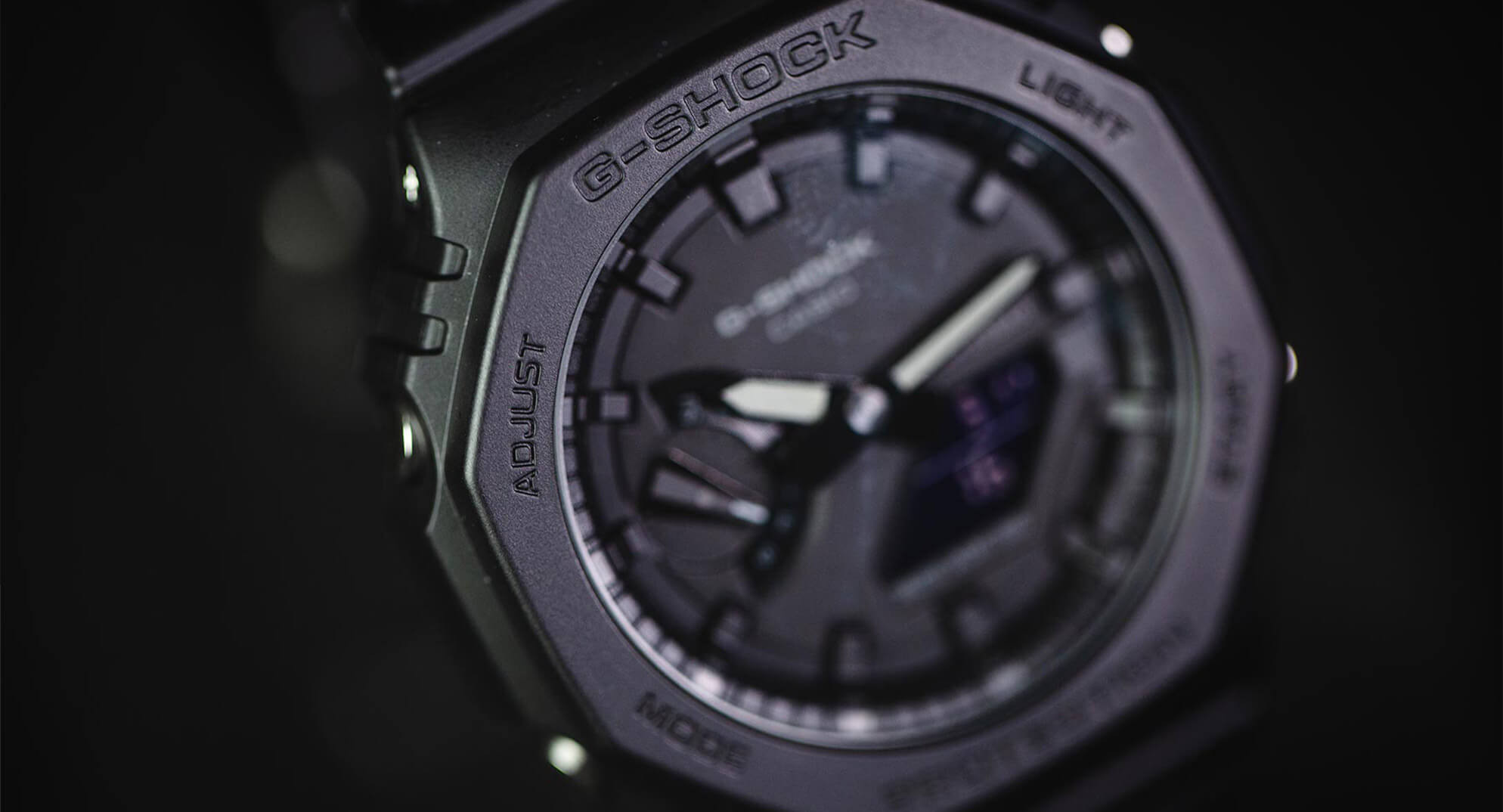 Simple and Effective: the G-Shock Carbon Core Guard GA-2100-1A1DR
