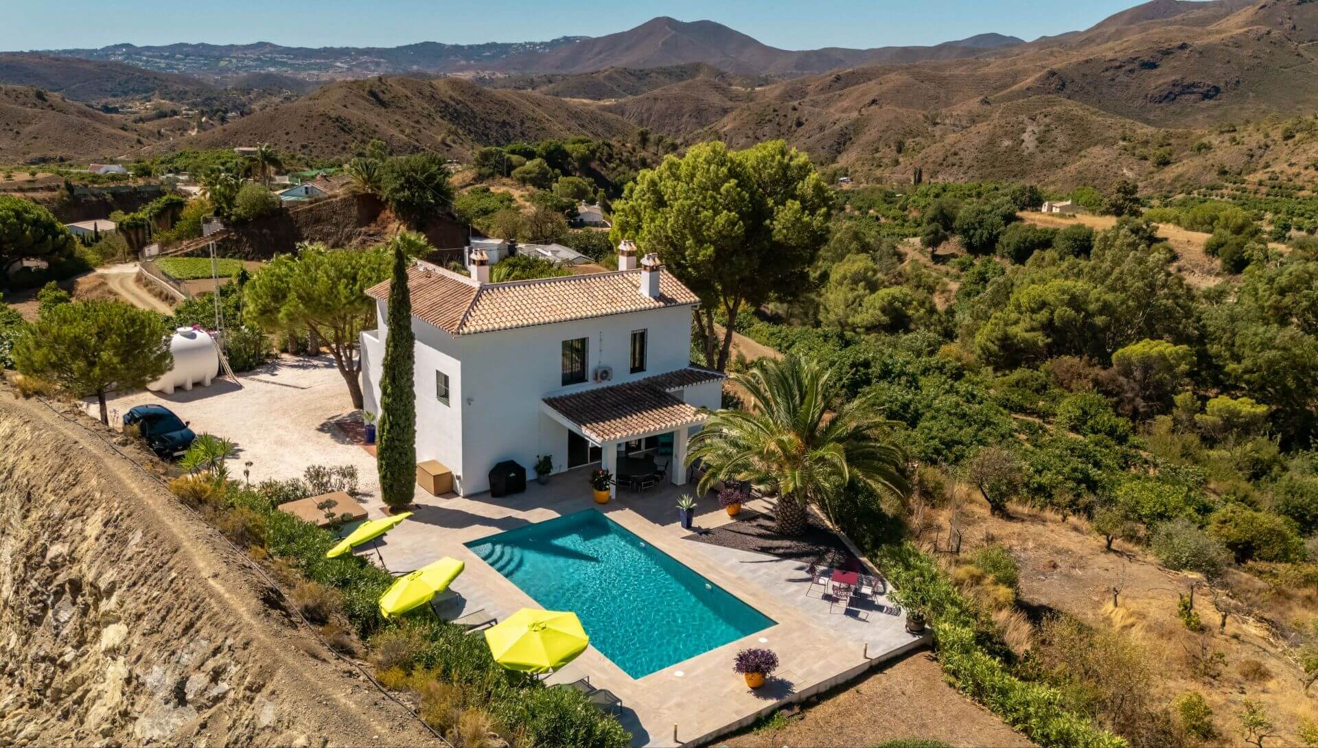 photo of a villa for sale. Could this be the perfect holiday home investment on the market in Spain right now?!