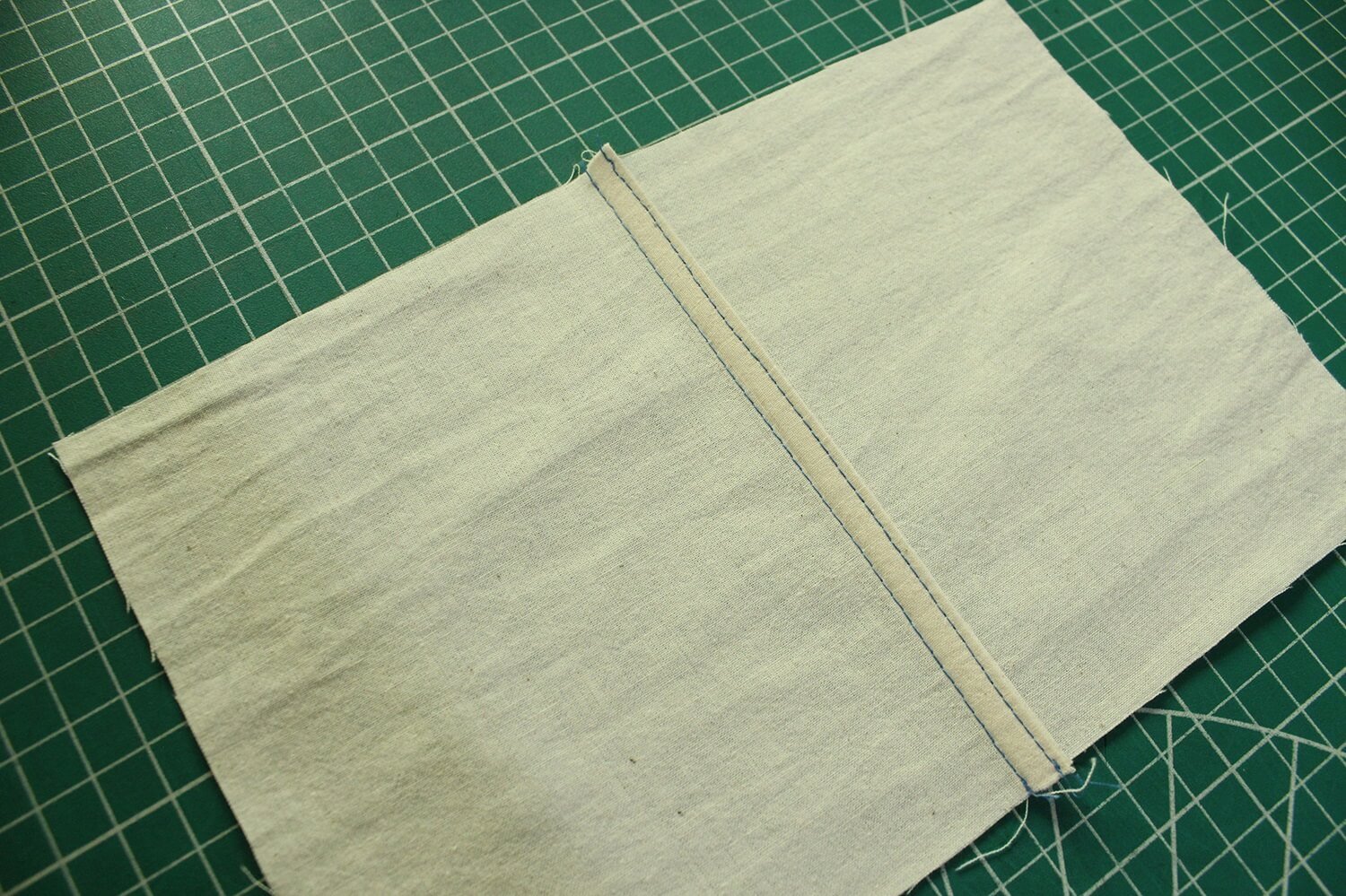 French Seam Finish | What it Is and How to Use It