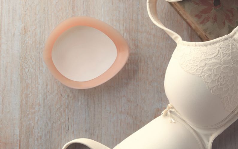 At Ease: A Comprehensive Guide on Choosing the Right Mastectomy Bra - Zivame