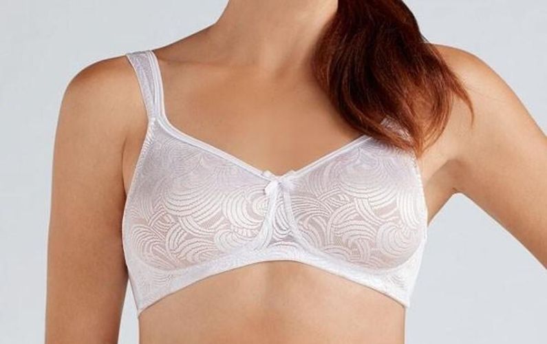 How to Wear a Bra After a Mastectomy and 5 Bra Hacks You Should Know -  Mastectomy Shop
