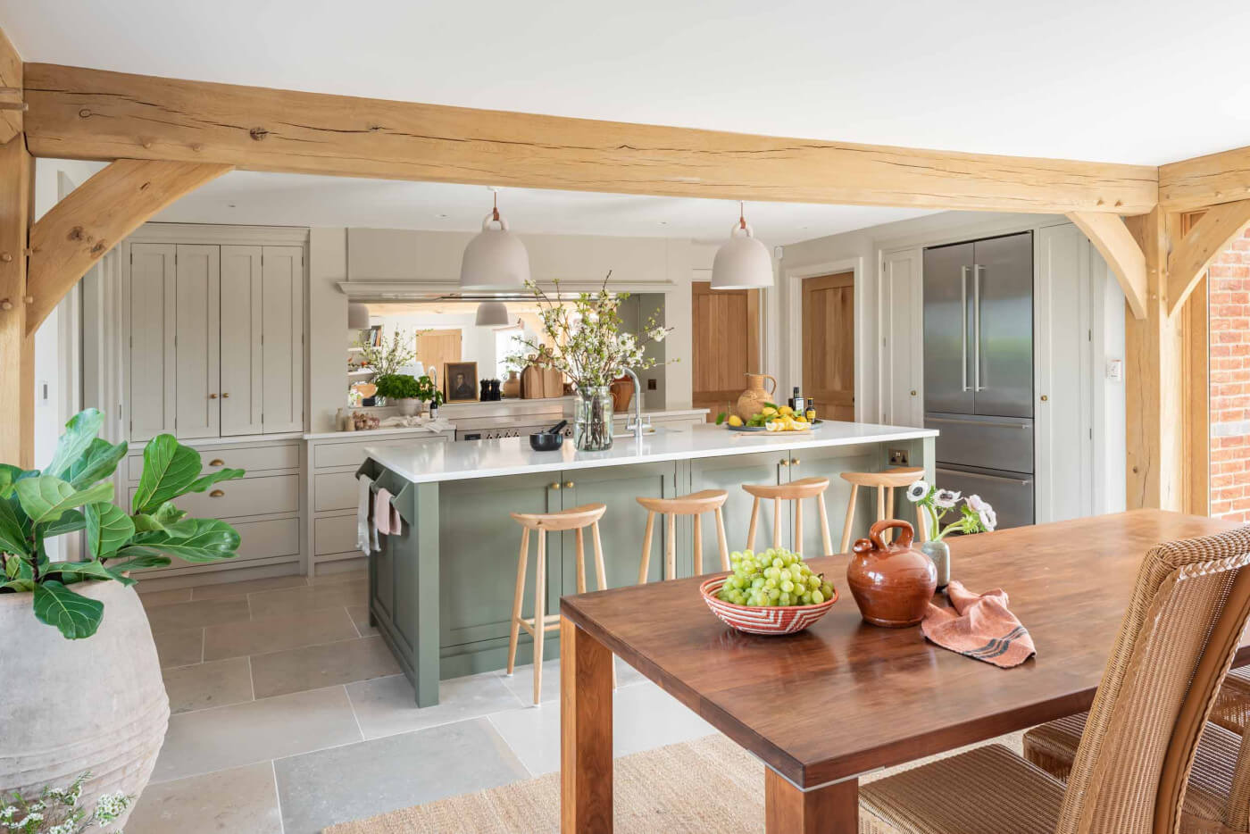A Bespoke Open-Plan Kitchen for Country Living