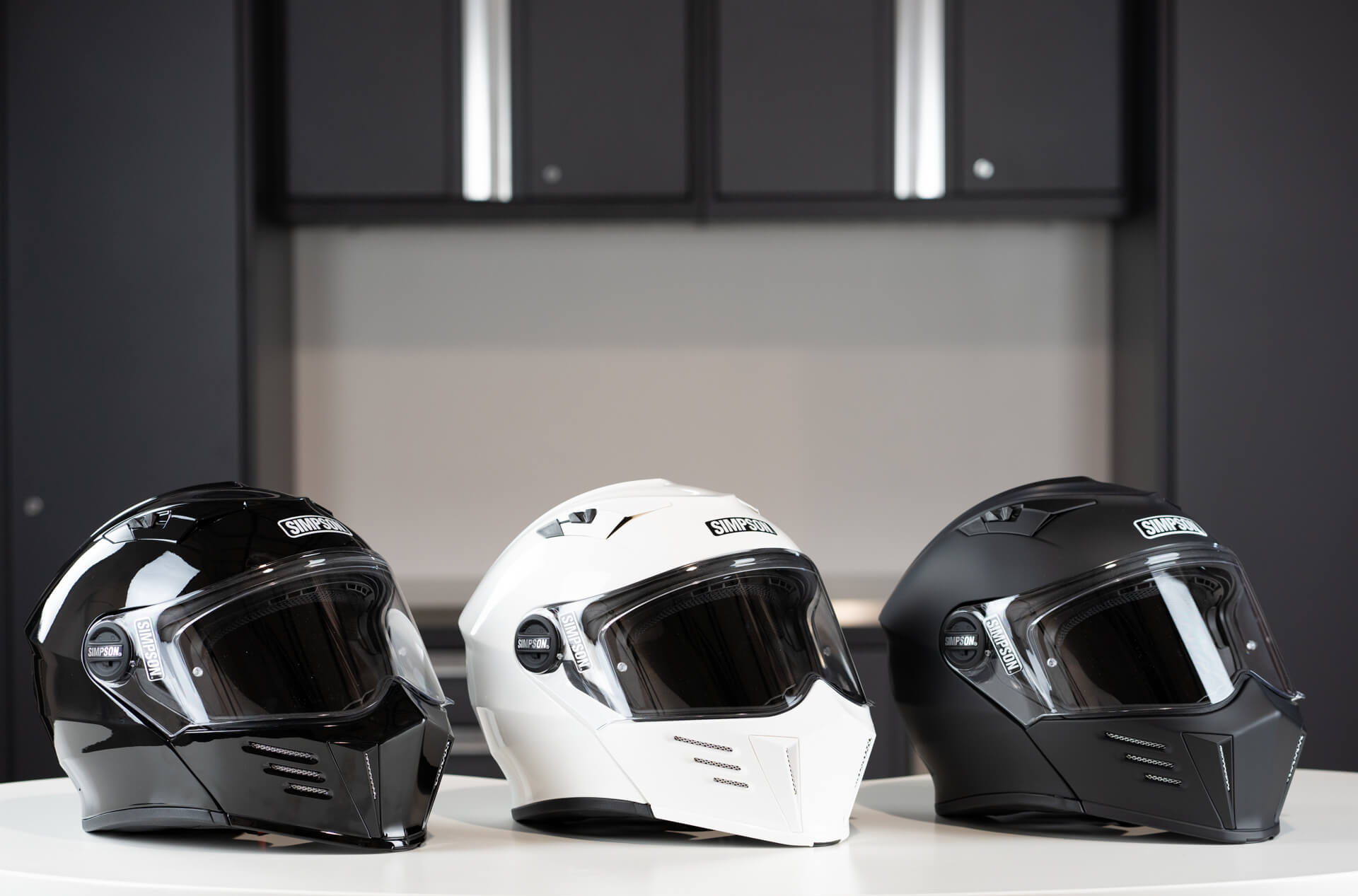 Simpson Mod Bandit Helmet - Closer look at Simpson's New Modular