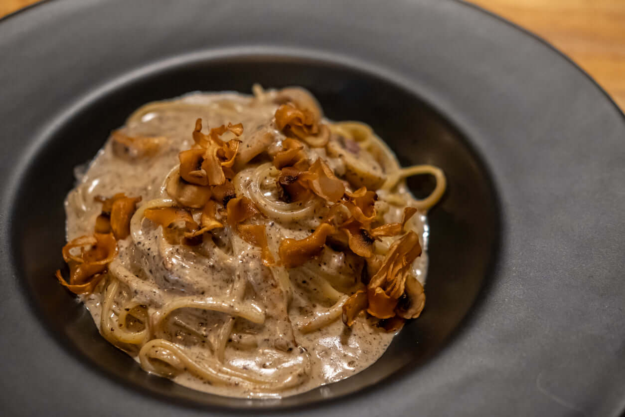 Black Truffle Spaghetti with Shaved Truffle