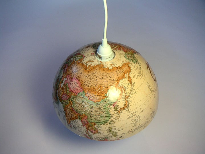 DIY – TURN THAT OLD GLOBE INTO A HANGING LAMP