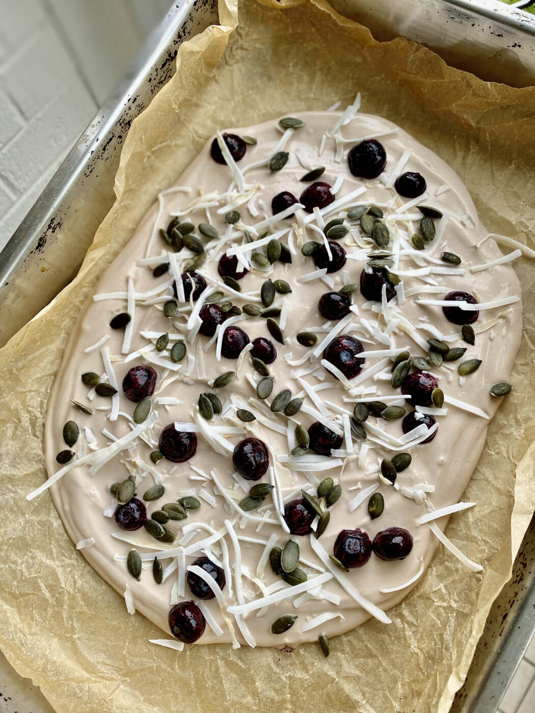 RECIPE: Frozen Yoghurt Bark