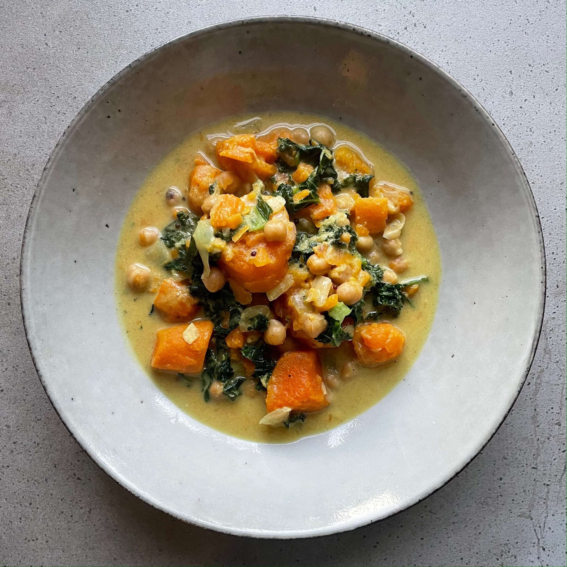 Recipe: Sweet Potato, Kale & Chickpea Curry  (V, VG, DF, GF)