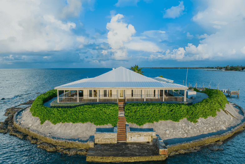 best airbnb beach houses