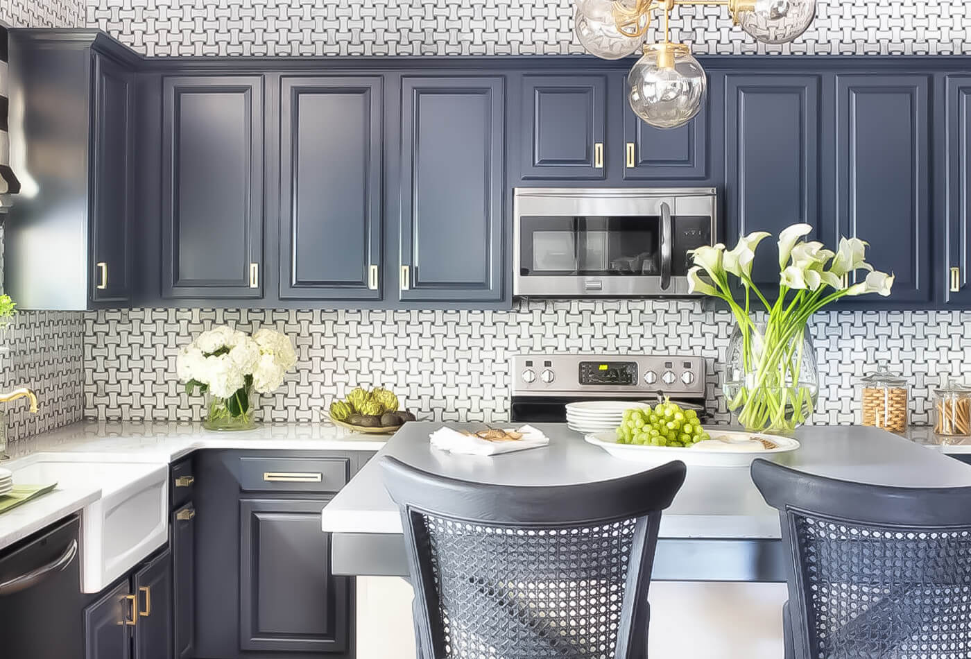 Paint Kitchen Cabinets – The Doors and Drawers