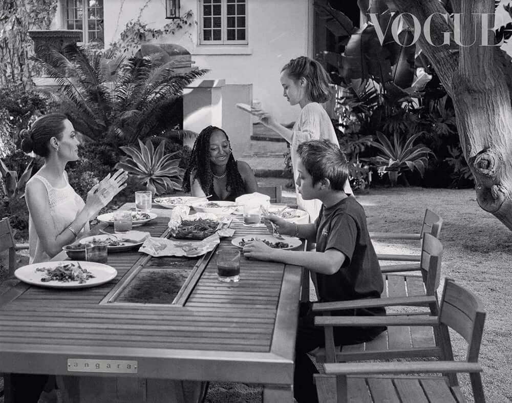 Angelina Jolie enjoying her Angara bbq table at home with her children
