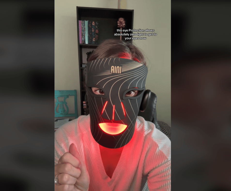 Brittany (@its_just_bs) Reviews: Is INIA GLOW Wireless LED Mask Worth It?