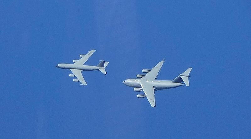 Singapore Slings Fuel at Globemaster