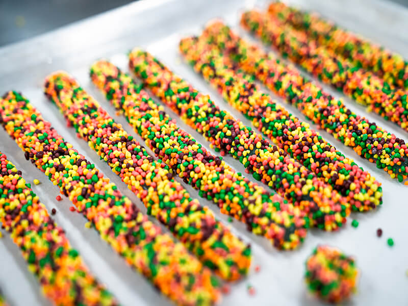 How to Make Candy-Coated Ropes & Clusters with Melt-to-Make™