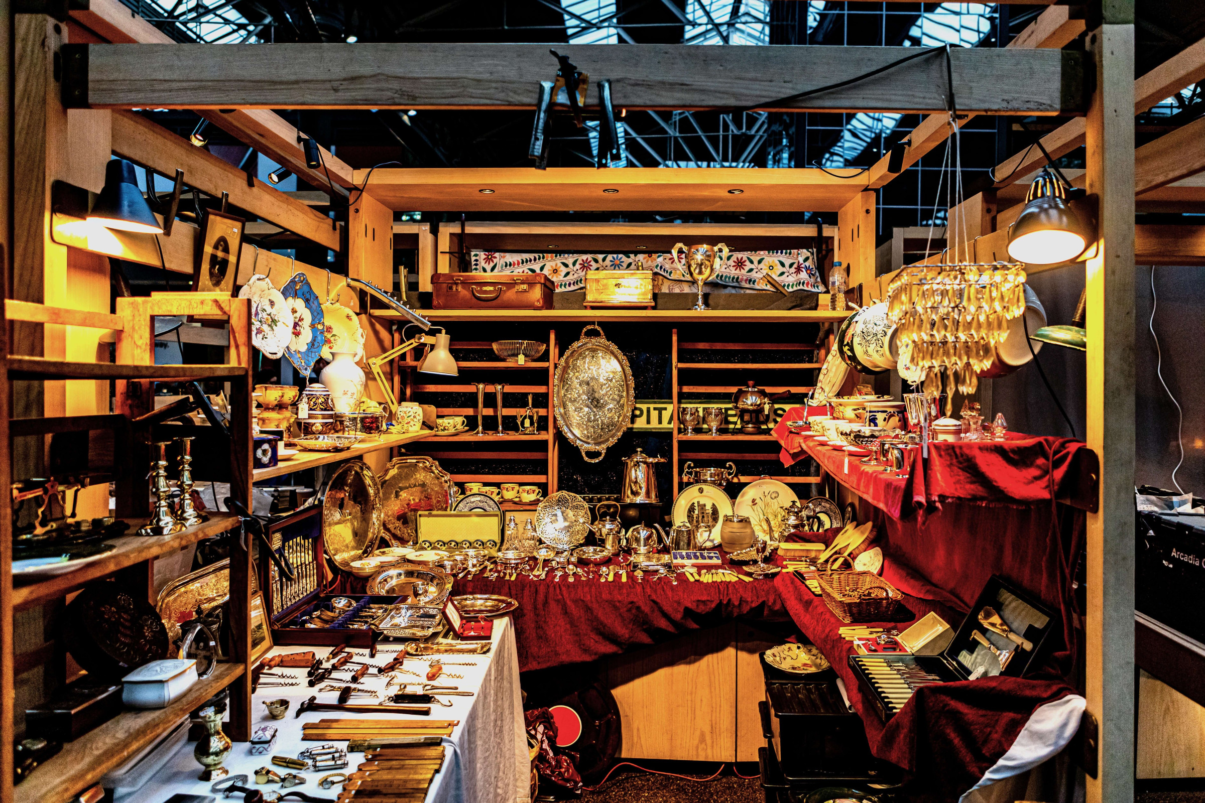 Jewelry Vendor Booth Store Fixtures