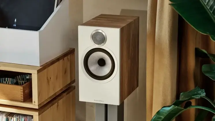 Bowers & Wilkins 606 S3