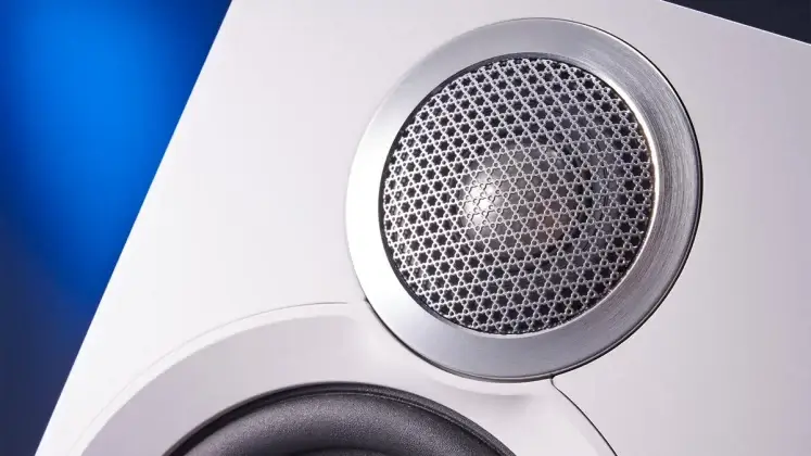 Bowers & Wilkins 607 S3