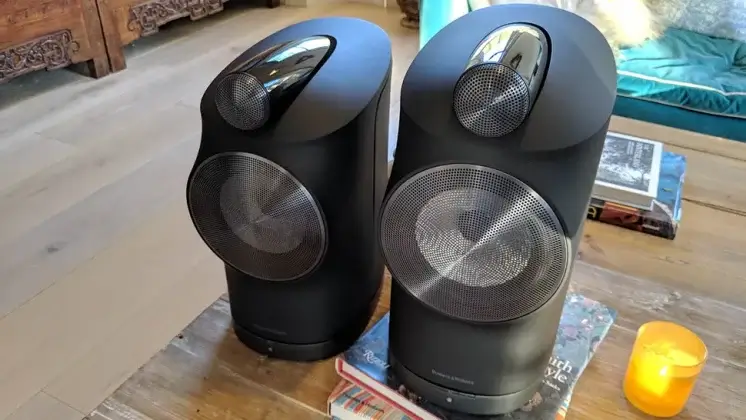 Bowers & Wilkins Formation Duo