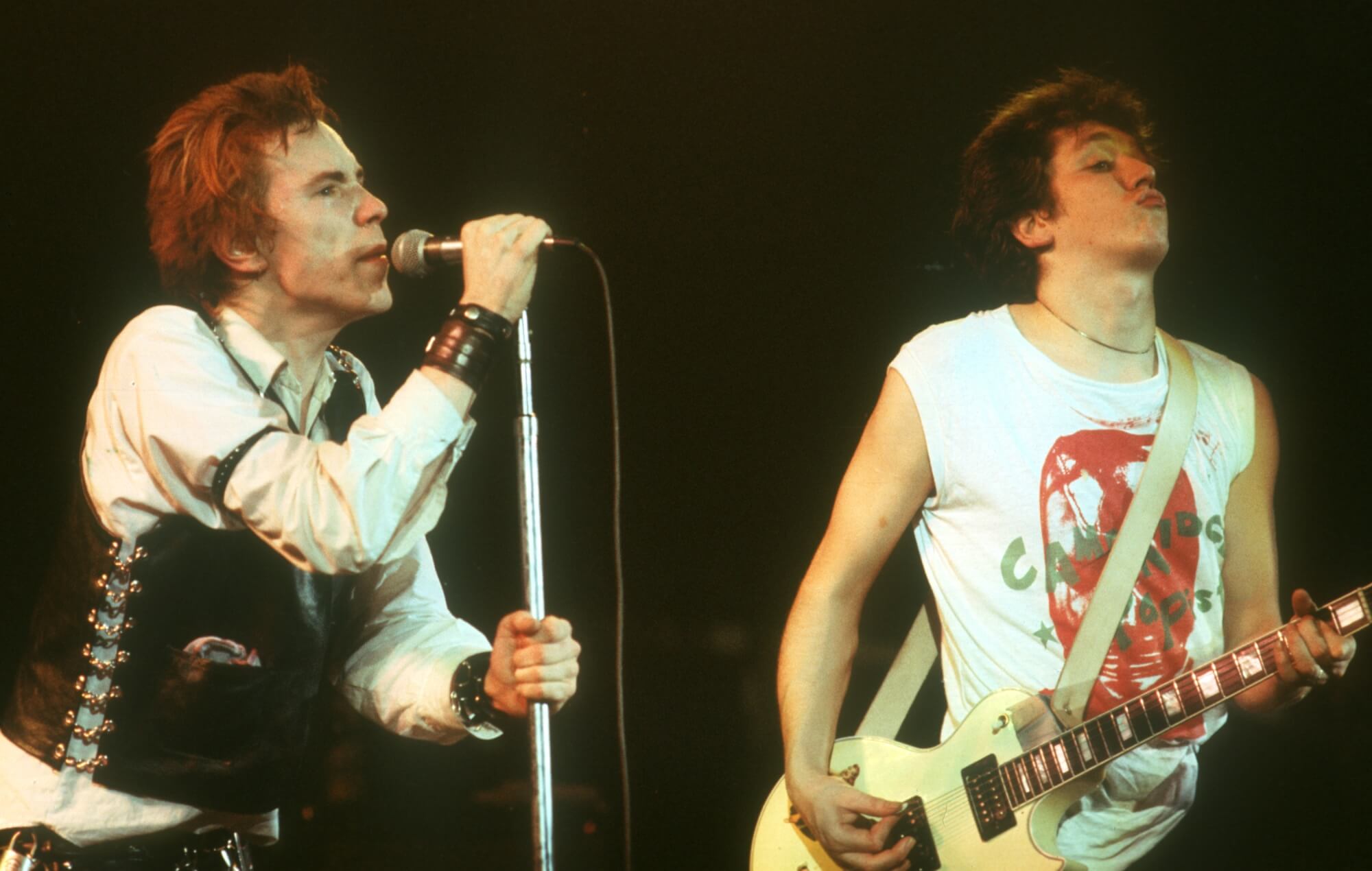 Steve Jones Claims It “Wasn’t Worth” Asking John Lydon to Join Sex Pistols Reunion