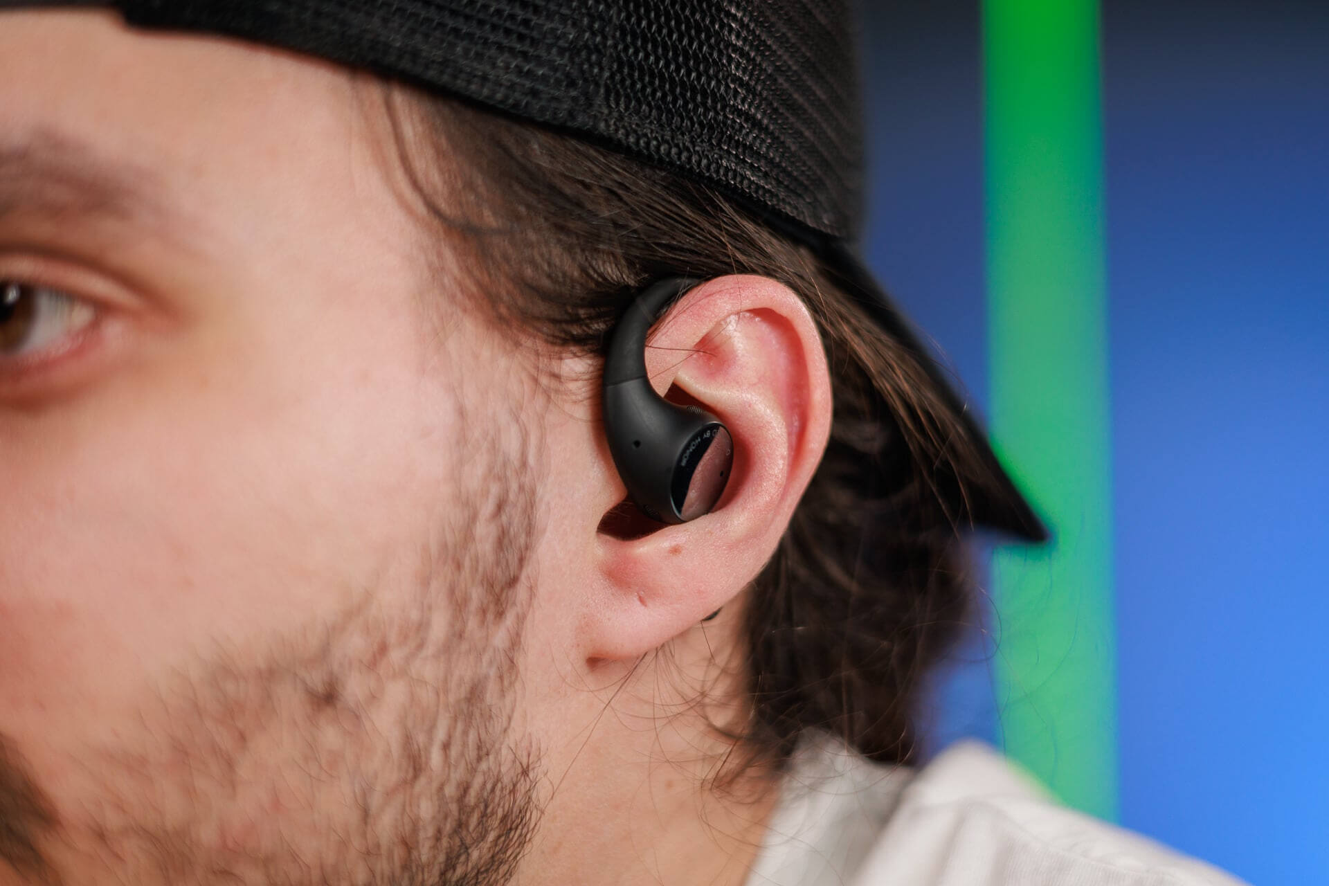 Honor Earbuds Open