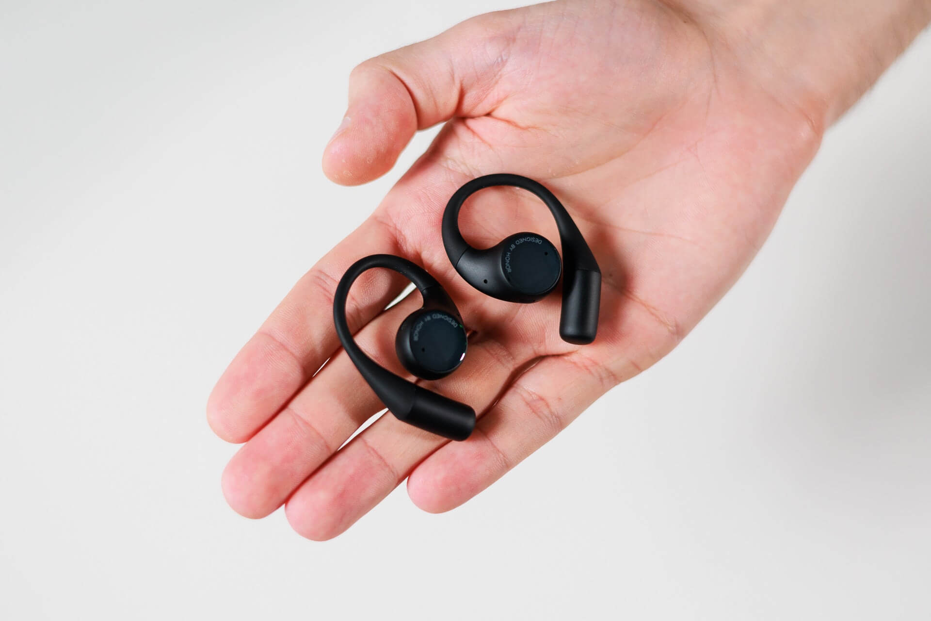 Honor Earbuds Open