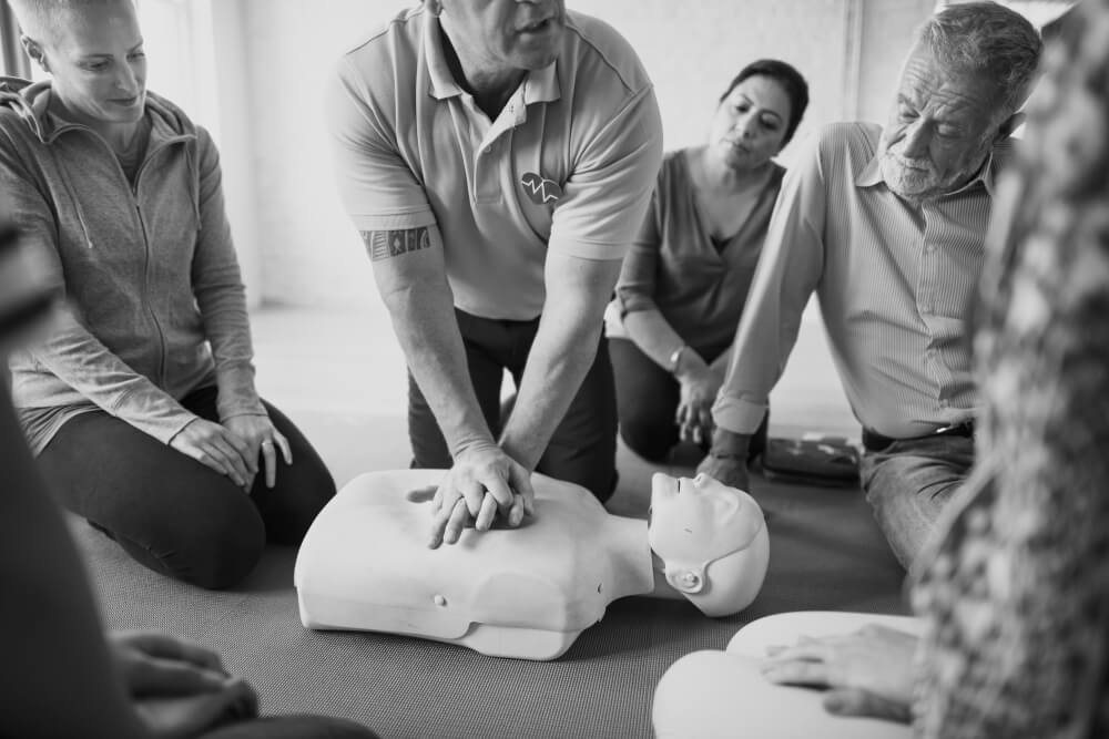 Why CPR Training is Essential for Workplaces and Public Spaces