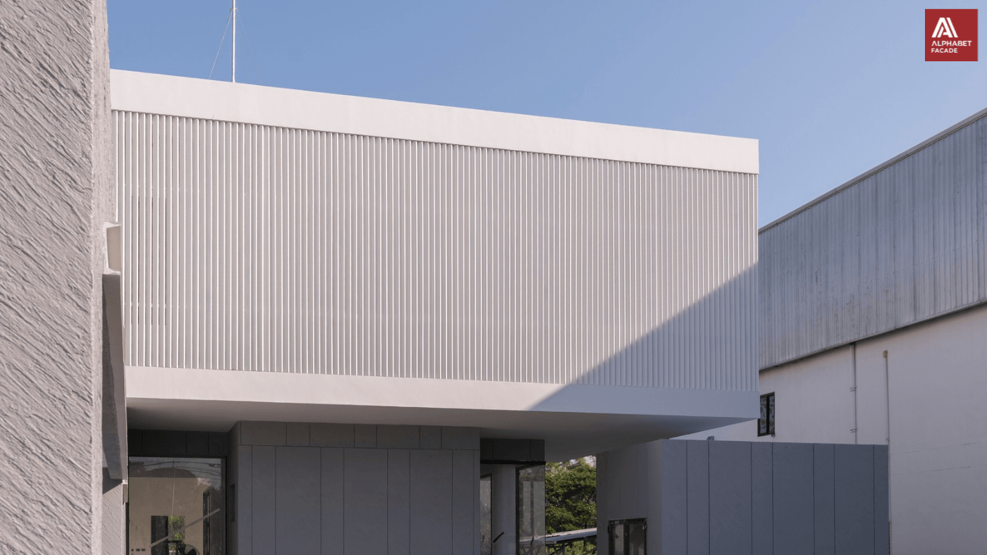 The Benefits of Facade Branding