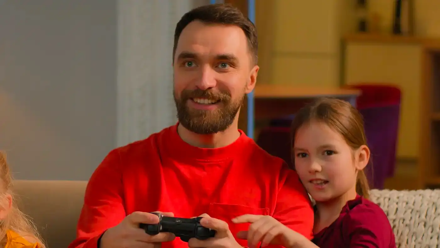 How to Choose Father’s Day Gifts That Reflect His Geeky Side