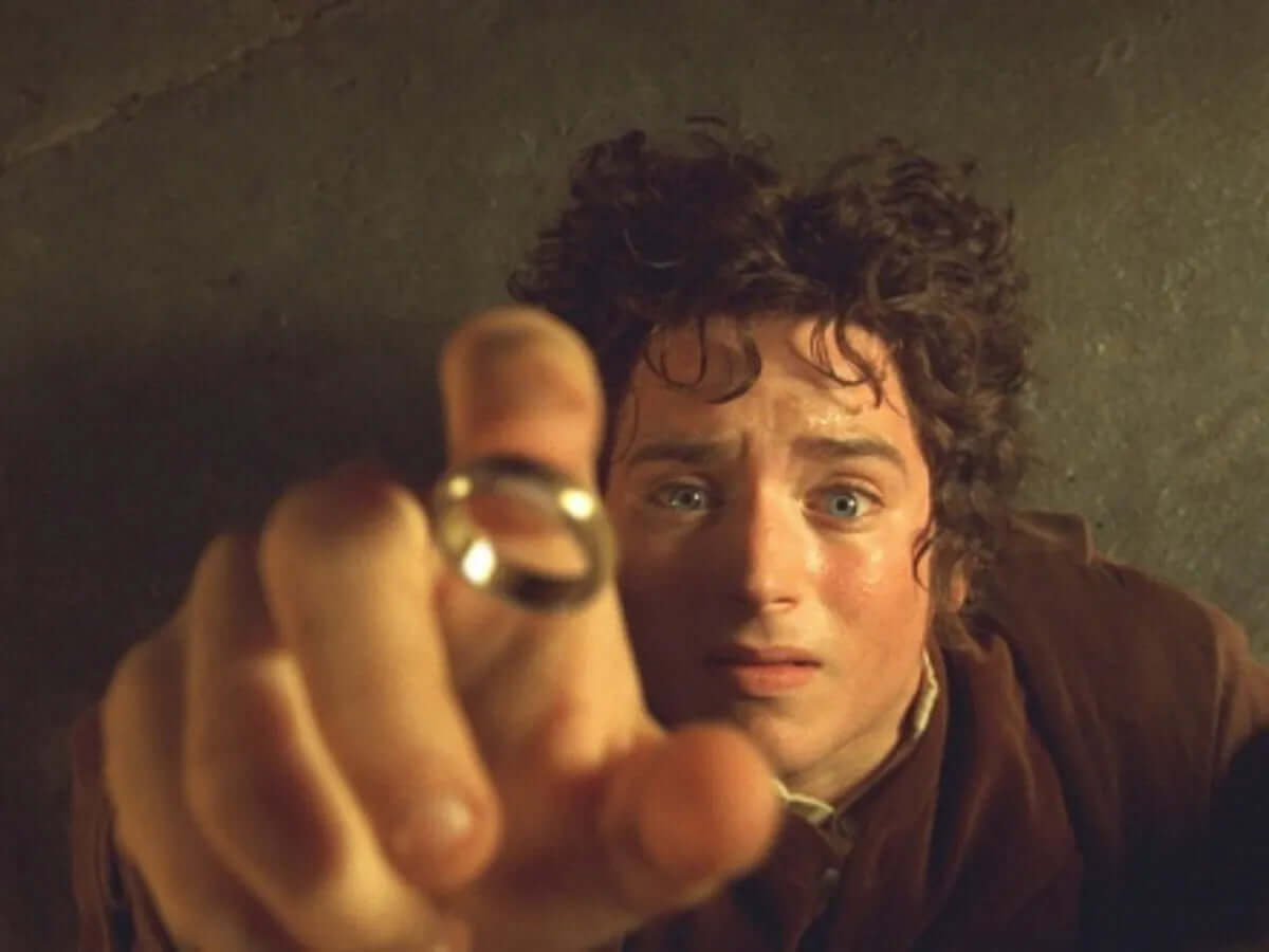 A Toast to Bilbo and Frodo: 5 Memorable Quotes for Hobbit Day Celebrations