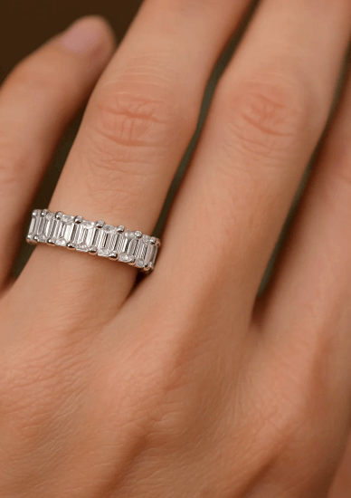 emerald cut diamond band