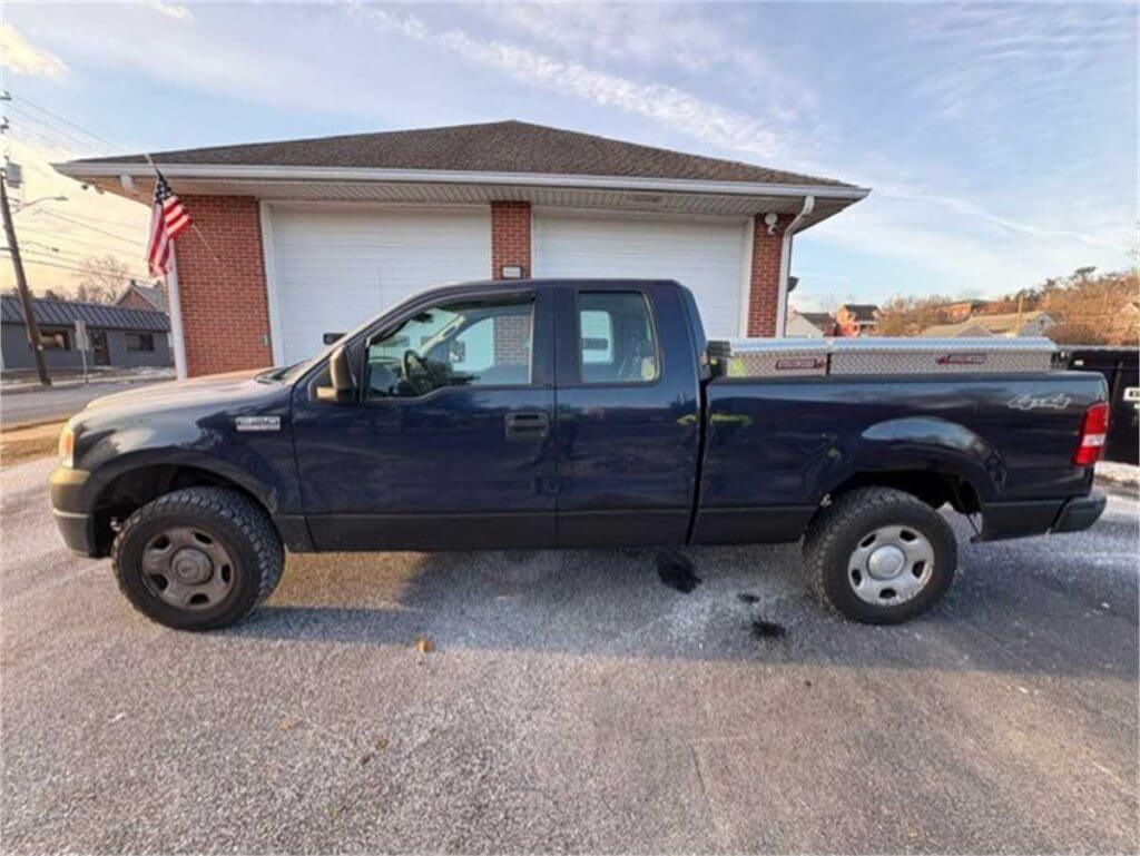 2006 Ford F-150 4WD Pickup Truck, for sale On Municibid, Borough of Wernersville.