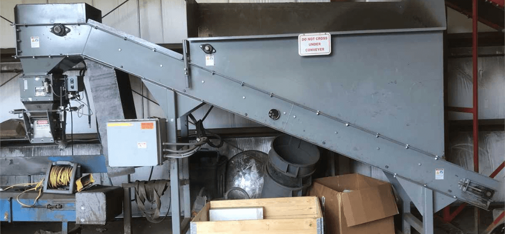 Soil/Mulch/Stone Bagging Setup image