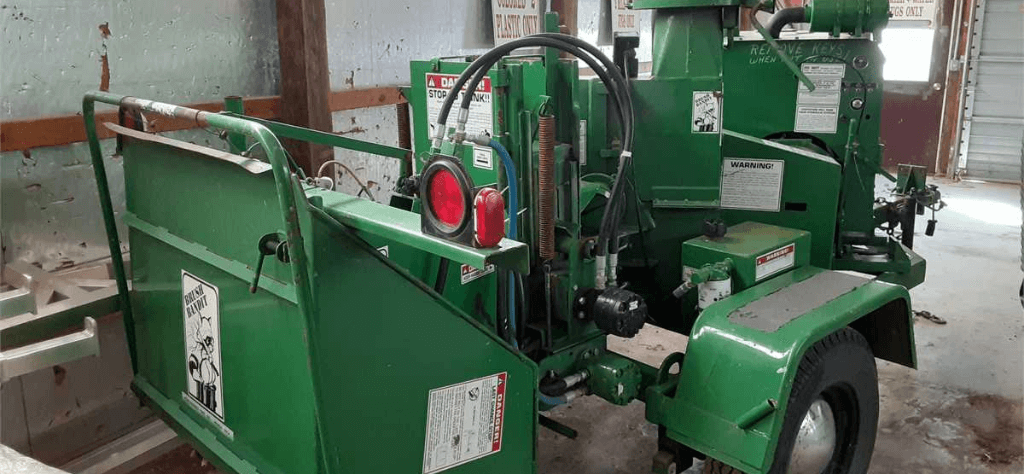 1996 Bandit Wood Chipper Model 90XP